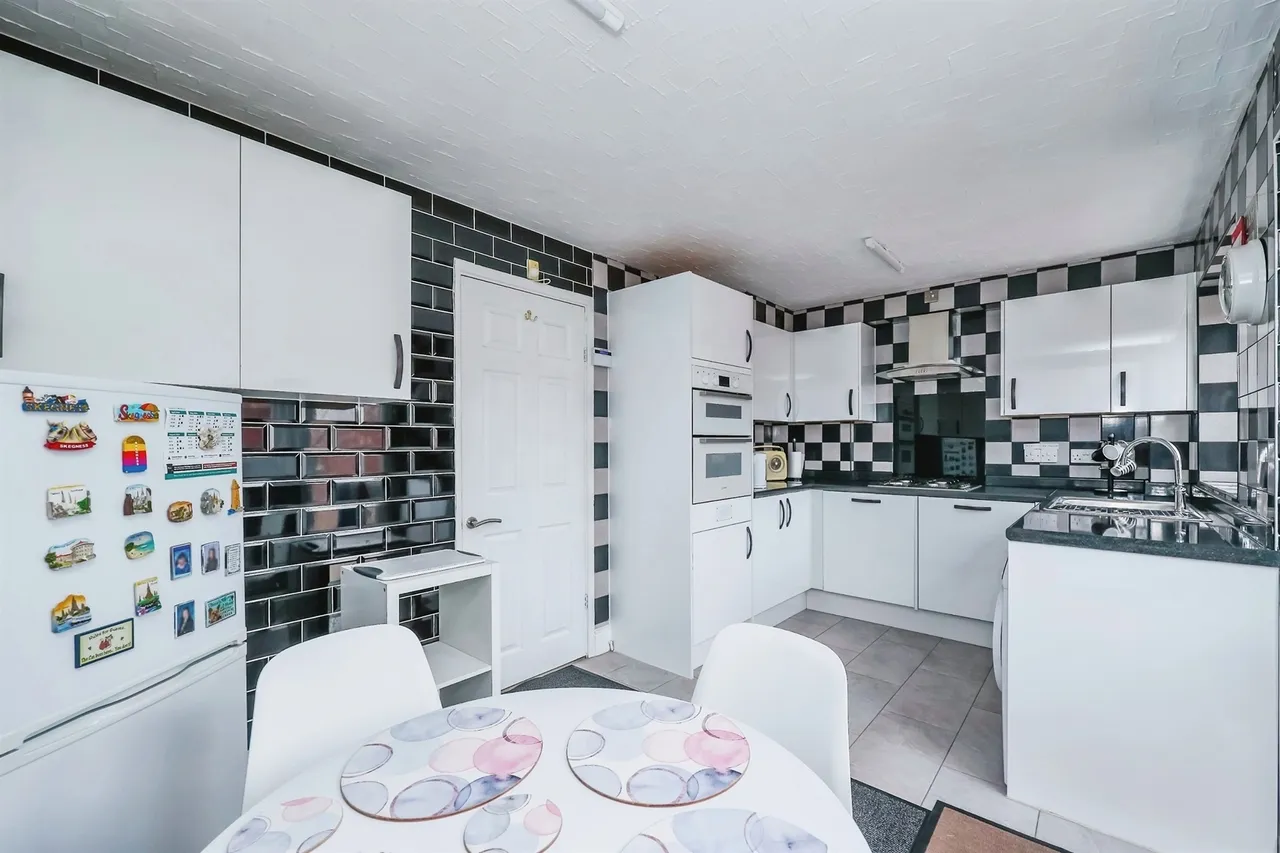 Lacey Avenue, Hucknall, NG15, photo 5