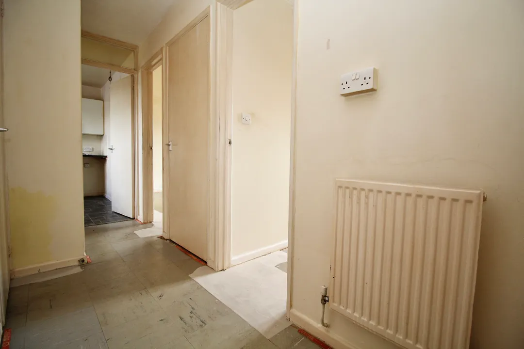 Strode Road, Street, photo 9