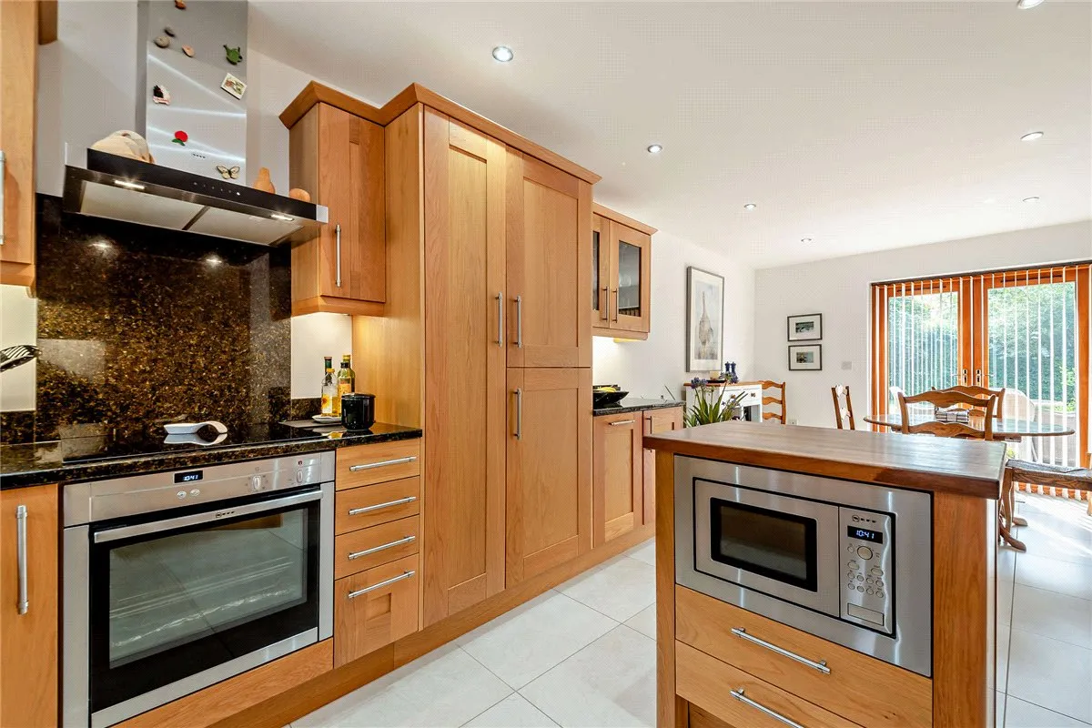 Lambourn Road, Speen, RG20, photo 3