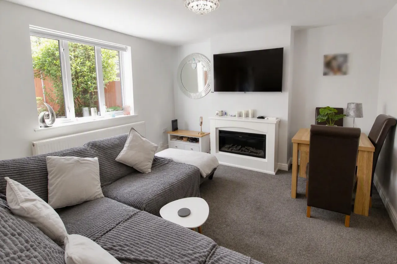 Codsall Road, Cradley Heath, B64, photo 3