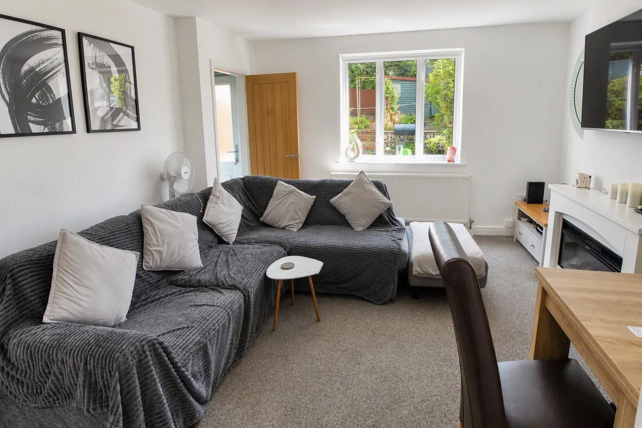 Codsall Road, Cradley Heath, B64, photo 5