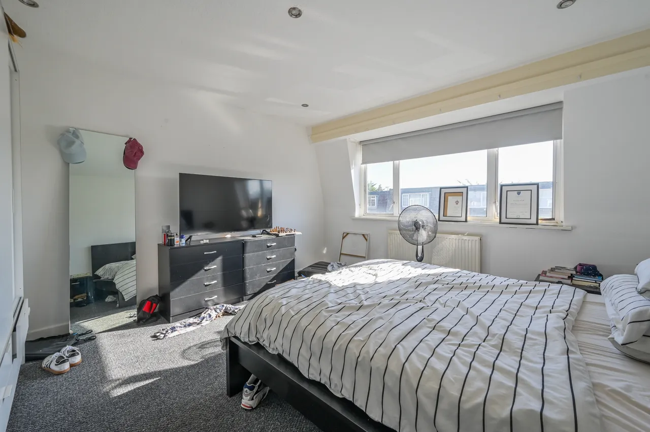 68 Atkinson Road, London, photo 8