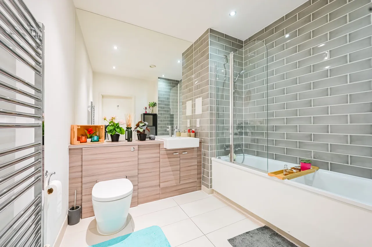Flat 80, Boyd Building, London, photo 6