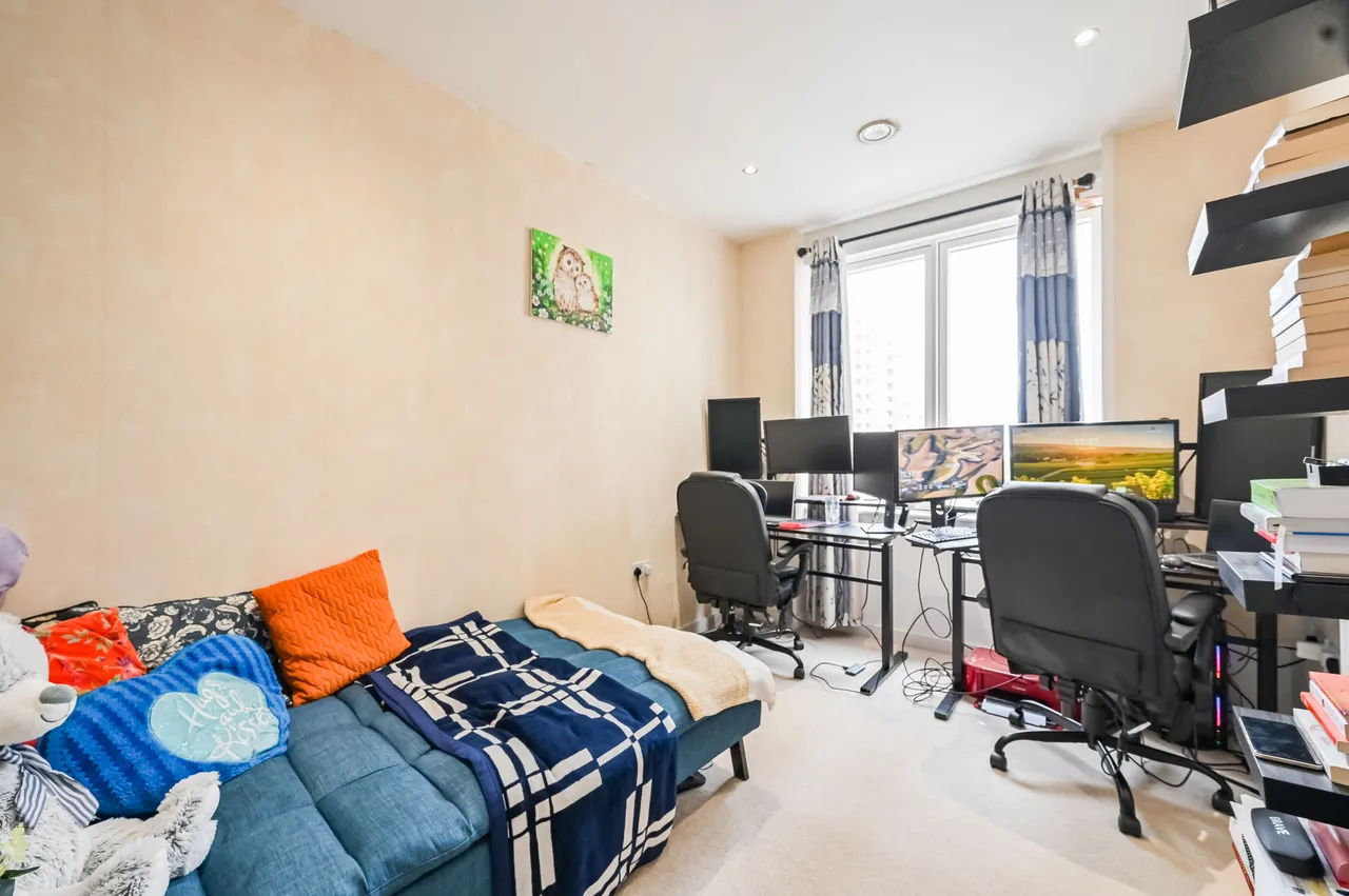Flat 80, Boyd Building, London, photo 12