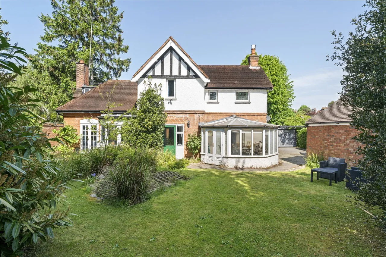 4 bed house for sale — Southborough Road, Surbiton, KT6