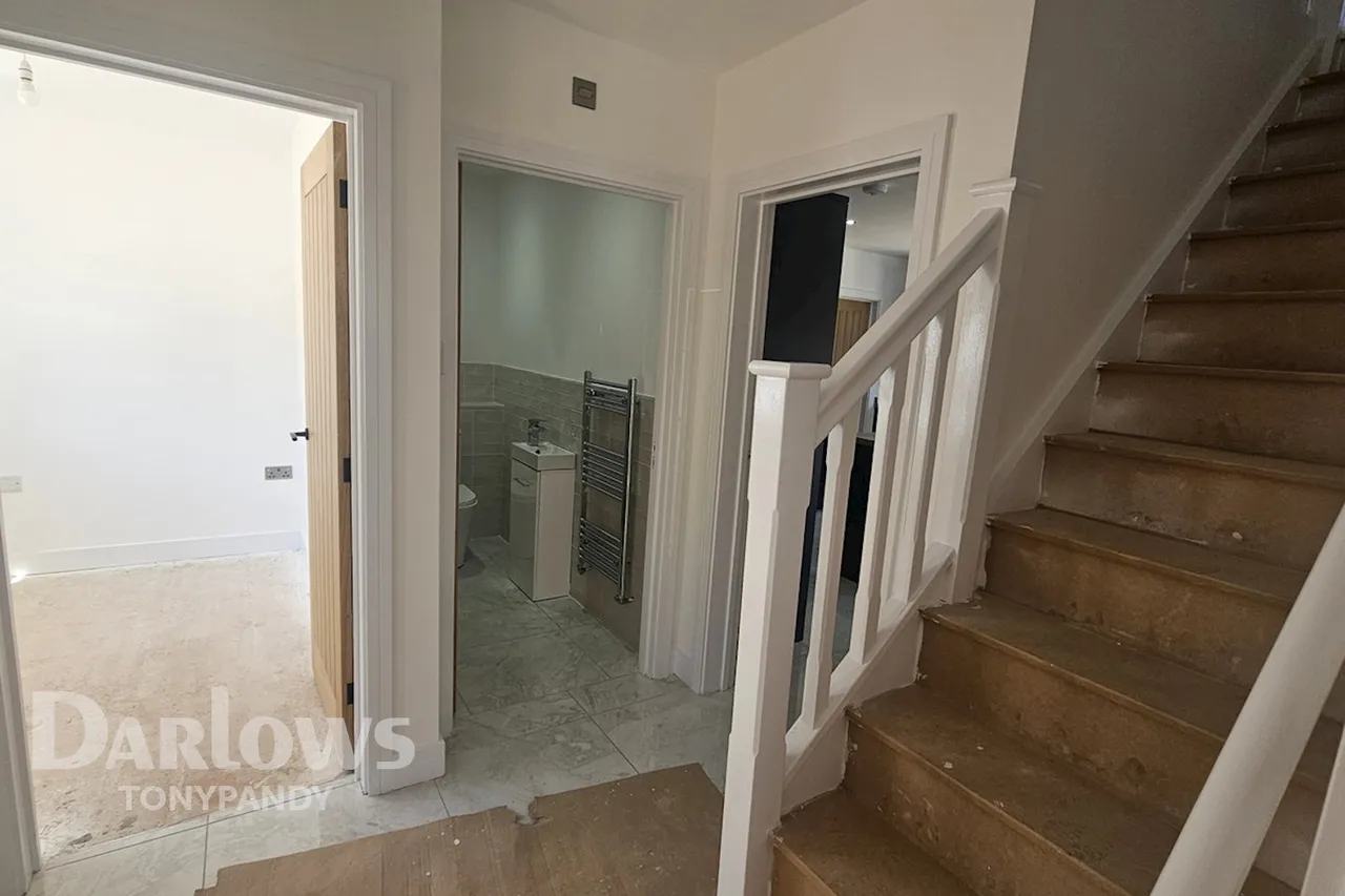 Pleasant Heights, Mount Pleasant, CF39, photo 32
