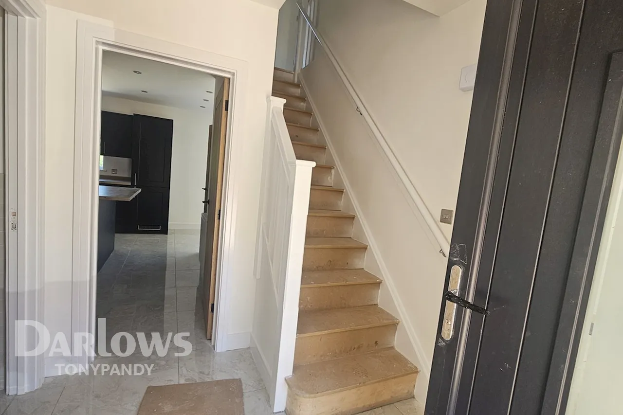 Pleasant Heights, Mount Pleasant, CF39, photo 31