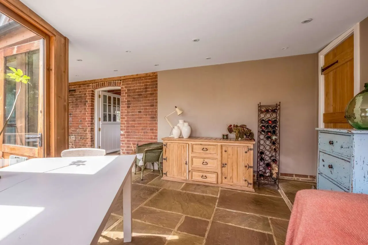 Lime Kiln Farm, The Cut, Smarden, Kent, TN27 8QN, photo 10