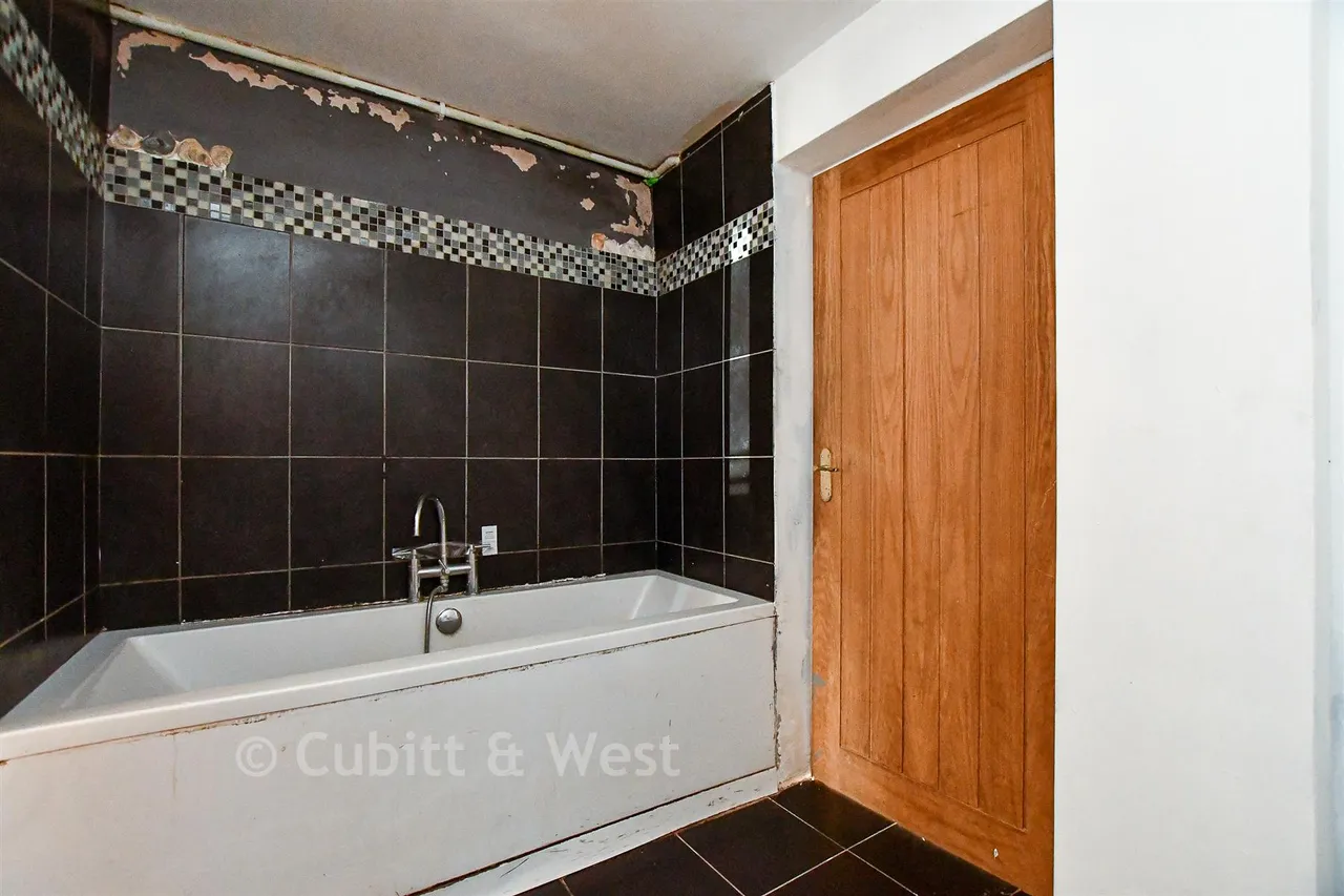Limpsfield Road, Warlingham, CR6, photo 7