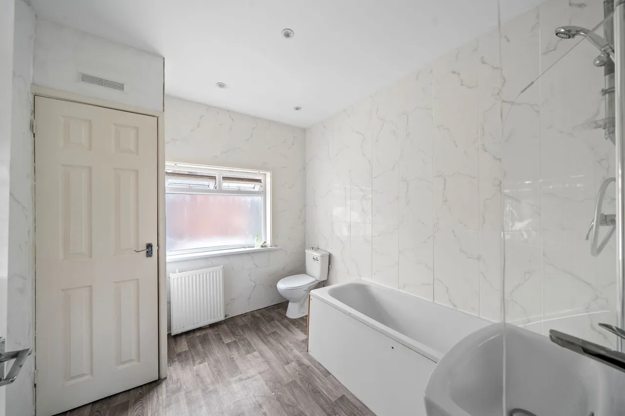 Westleigh Lane, Leigh, Leigh, WN7 5JE, photo 9