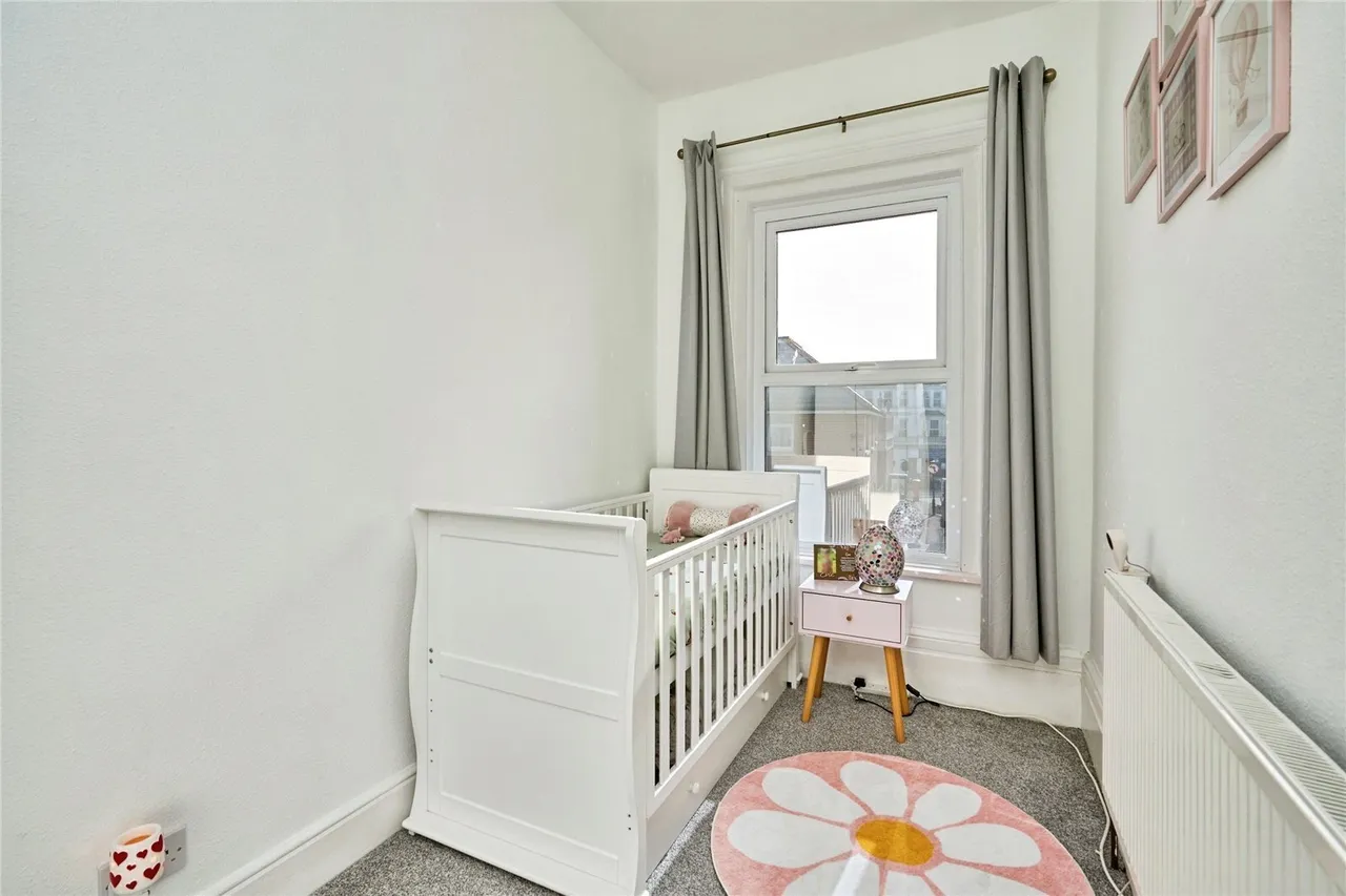 York Road, Sandown, PO36, photo 10