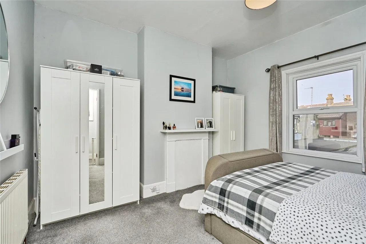 York Road, Sandown, PO36, photo 8