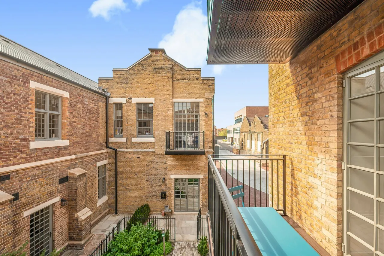 Seacole Walk, London, SW17, photo 10