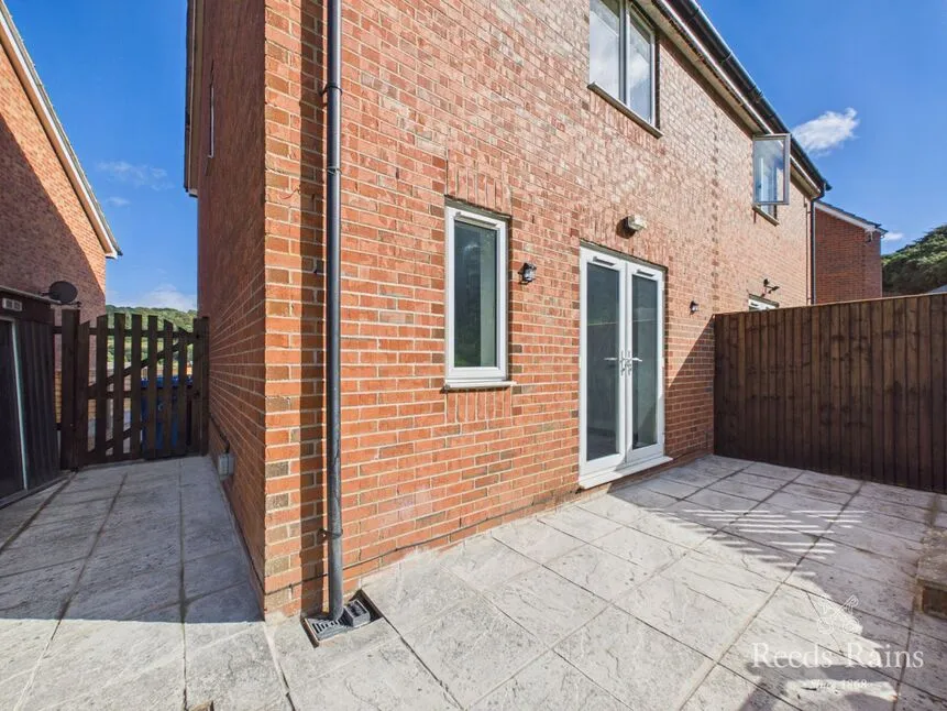 Phoenix Drive, Scarborough, North Yorkshire, YO12, photo 4
