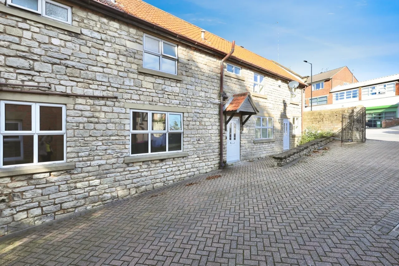 Blyth Road, Maltby, S66, photo 18