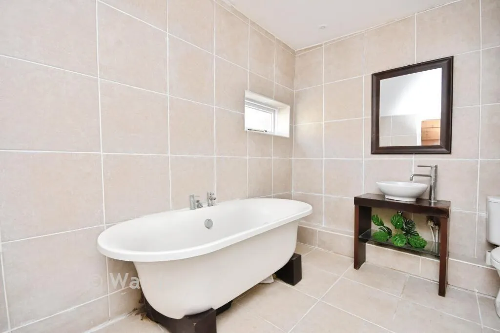 High Street, Minster, CT12, photo 5