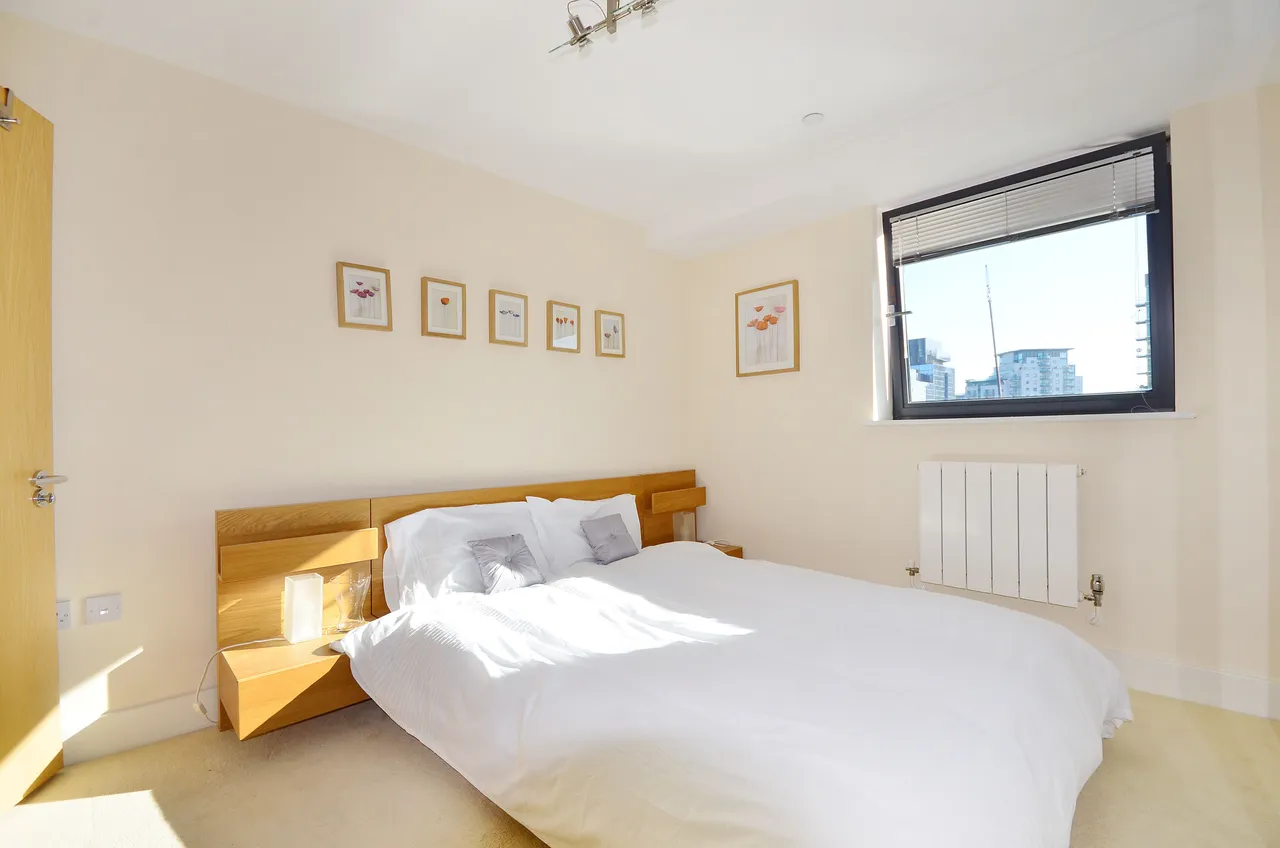 London, E14, photo 2