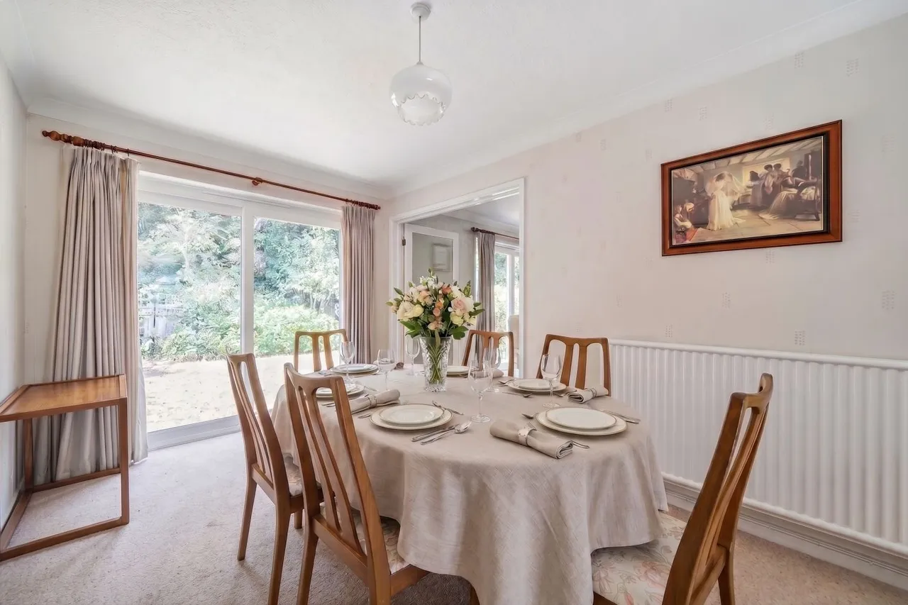Chartwell Place, Epsom, KT18, photo 7