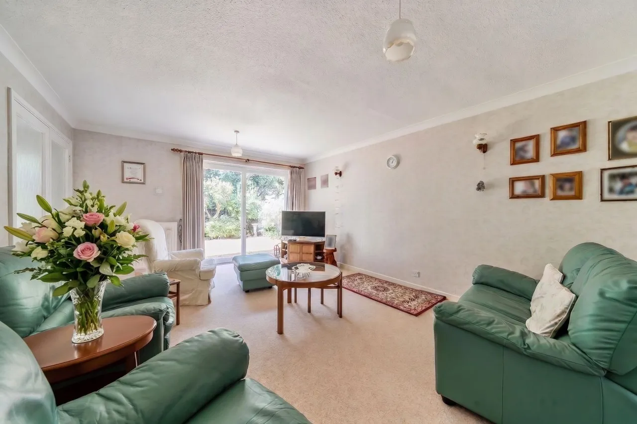 Chartwell Place, Epsom, KT18, photo 5