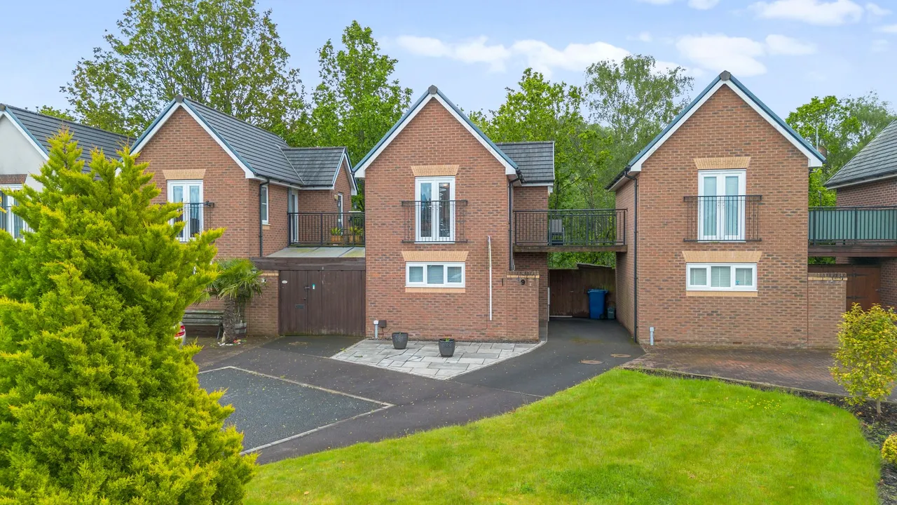 Monterey Close, Great Sankey, Warrington, Warrington, WA5 8SB, photo 11