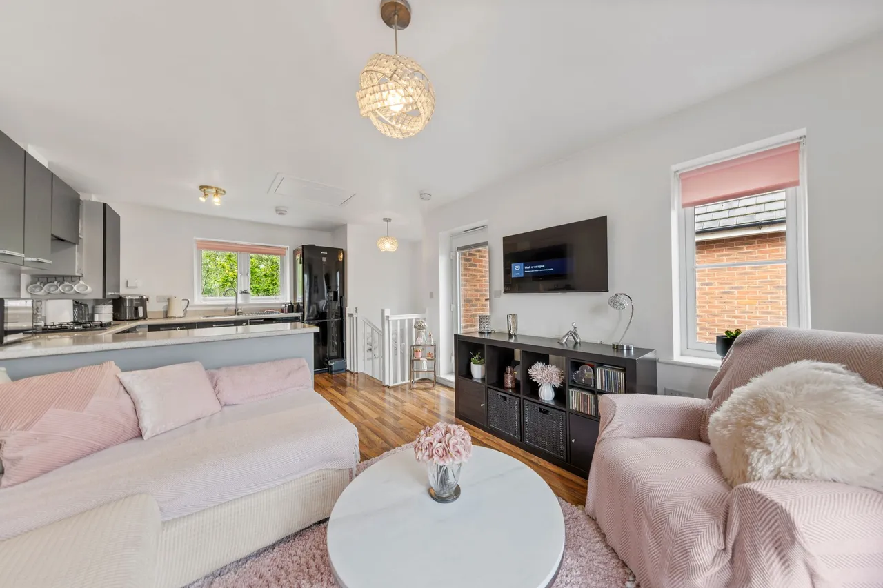 Monterey Close, Great Sankey, Warrington, Warrington, WA5 8SB, photo 2
