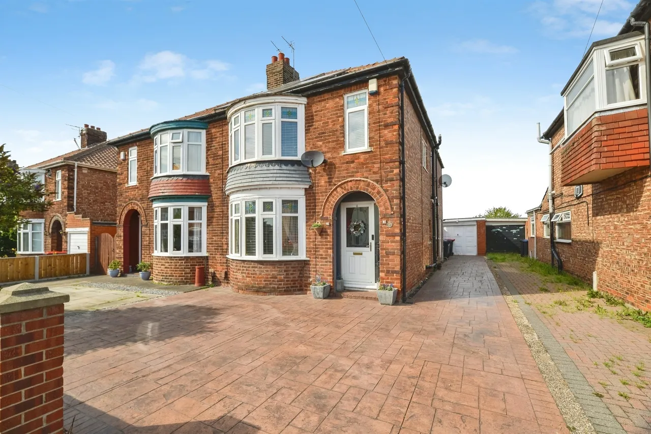 4 bed house for sale — Buttermere Avenue, Middlesbrough