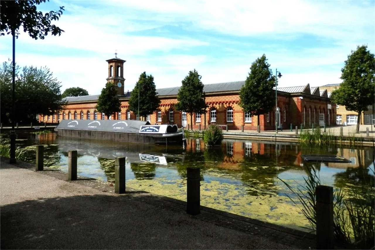 Colgate Place, Enfield, EN3, photo 15