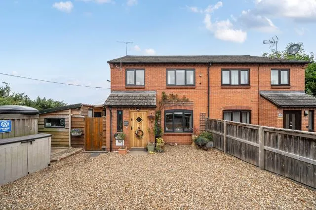 3 bed house for sale, Lucton, Leominster, HR6