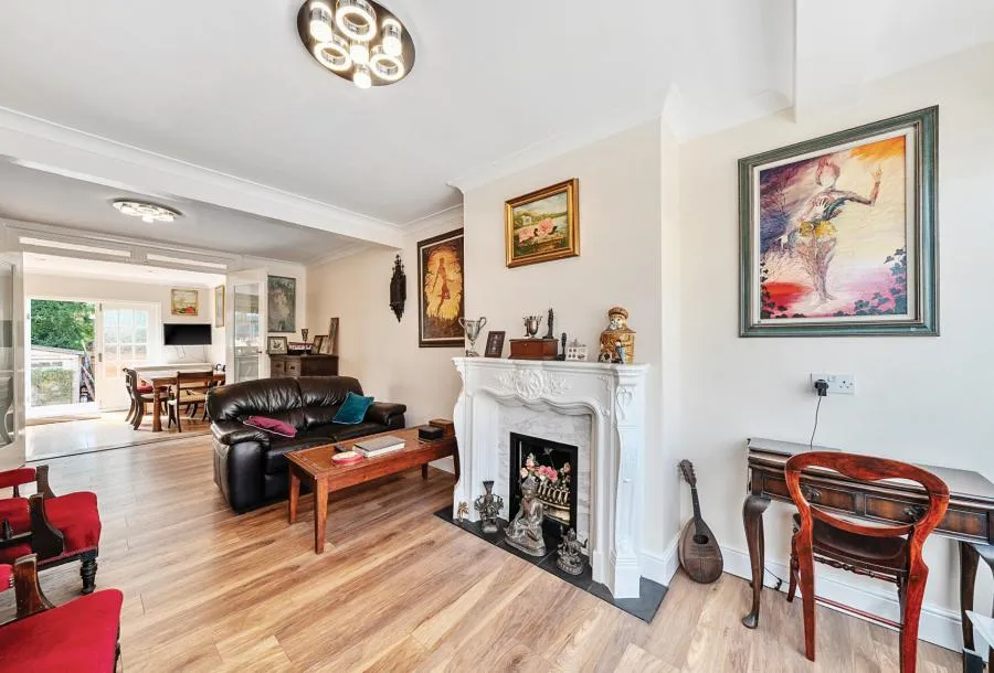 Hilary Avenue, Mitcham, CR4, photo 3