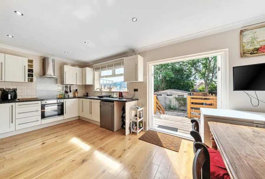 Hilary Avenue, Mitcham, CR4, photo 4
