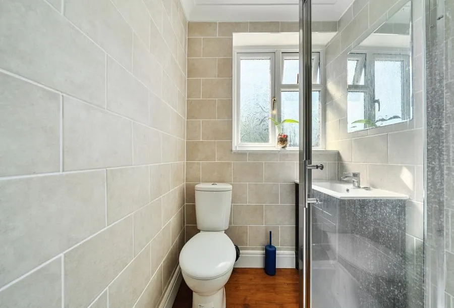 Hilary Avenue, Mitcham, CR4, photo 6