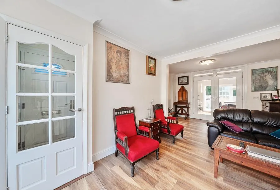 Hilary Avenue, Mitcham, CR4, photo 12