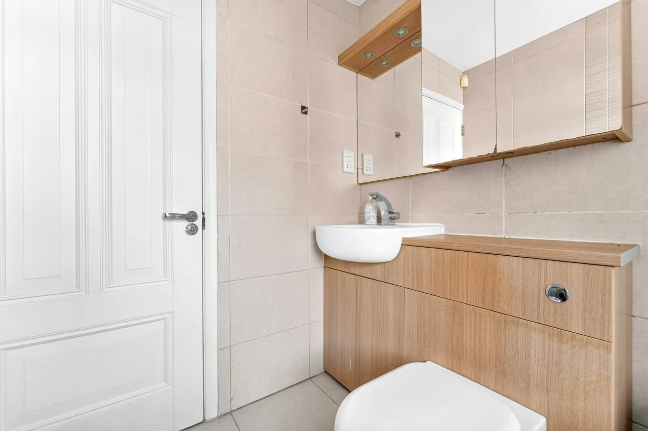 Barry Road, London, SE22, photo 17