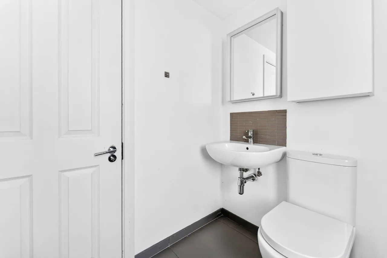 Barry Road, London, SE22, photo 25