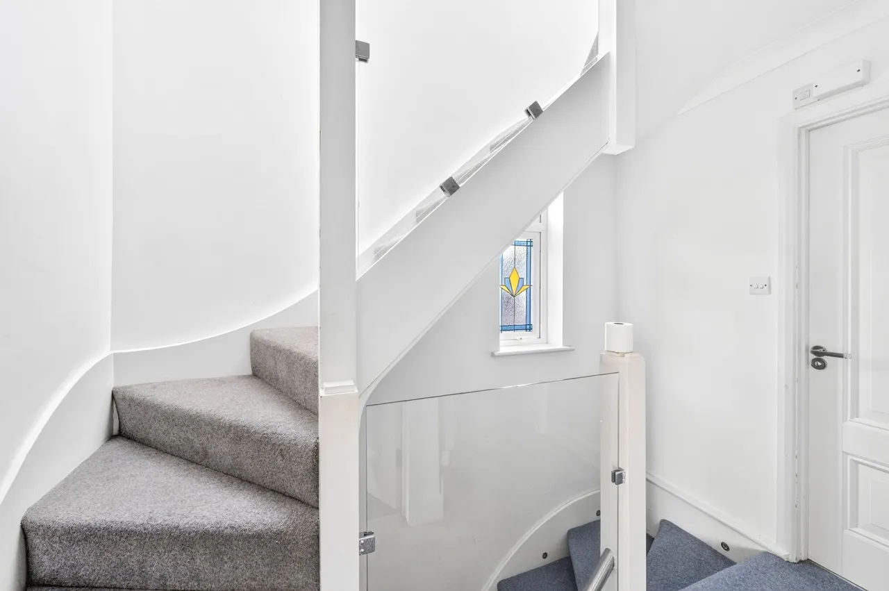 Barry Road, London, SE22, photo 22