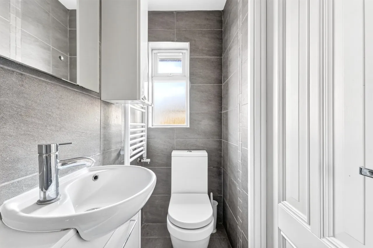 Barry Road, London, SE22, photo 21