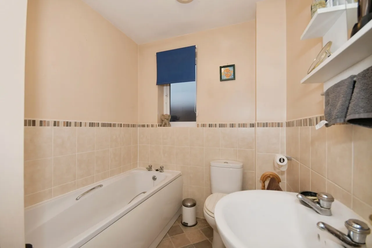 Piper Close, Mansfield Woodhouse, Mansfield, Nottinghamshire, NG19, photo 11