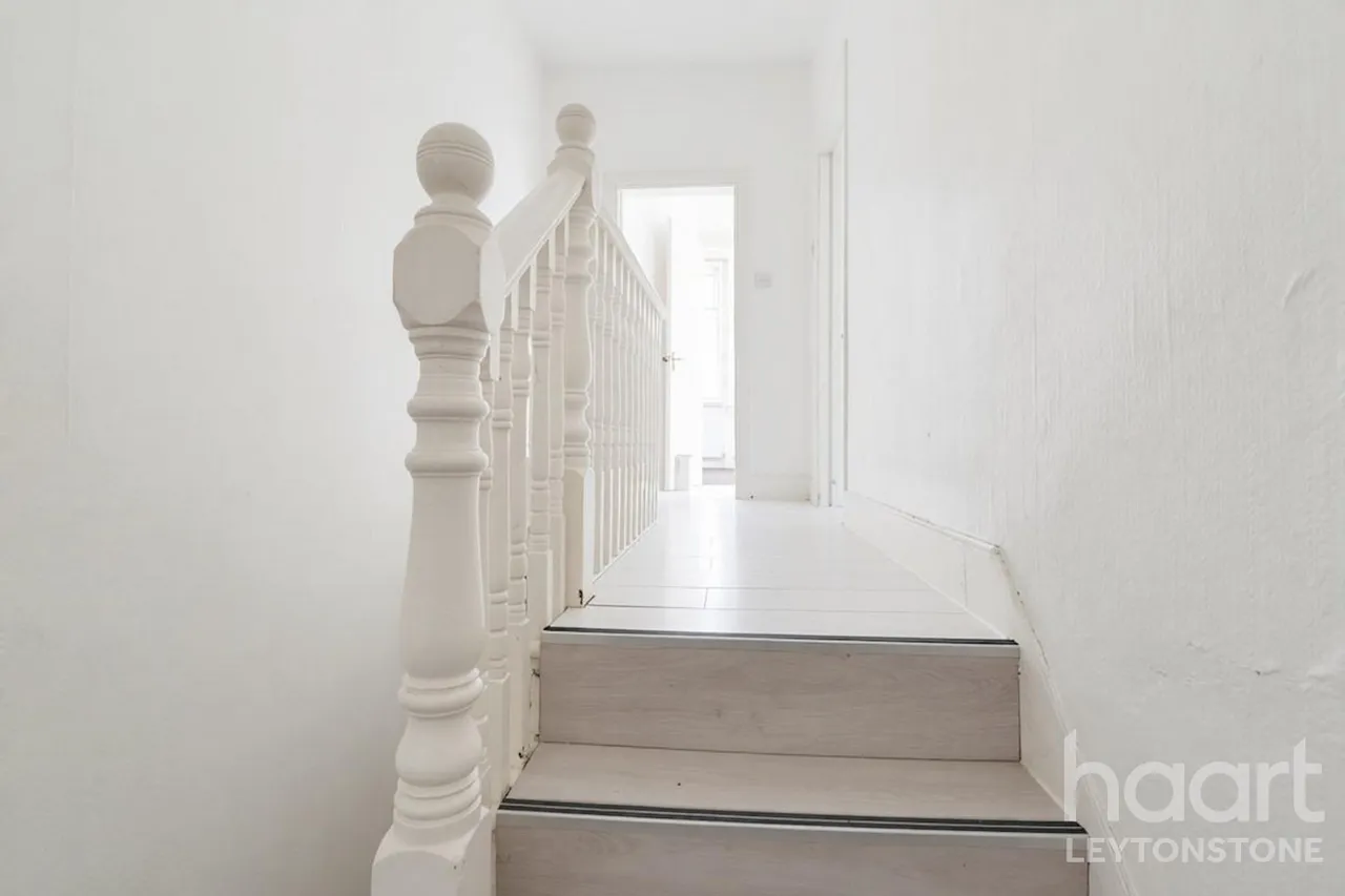Grove Green Road, E11, photo 4
