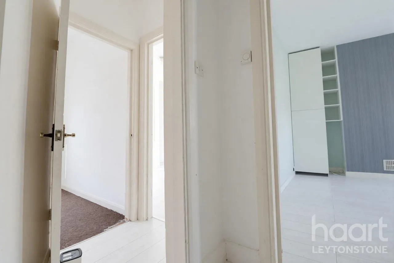 Grove Green Road, E11, photo 7