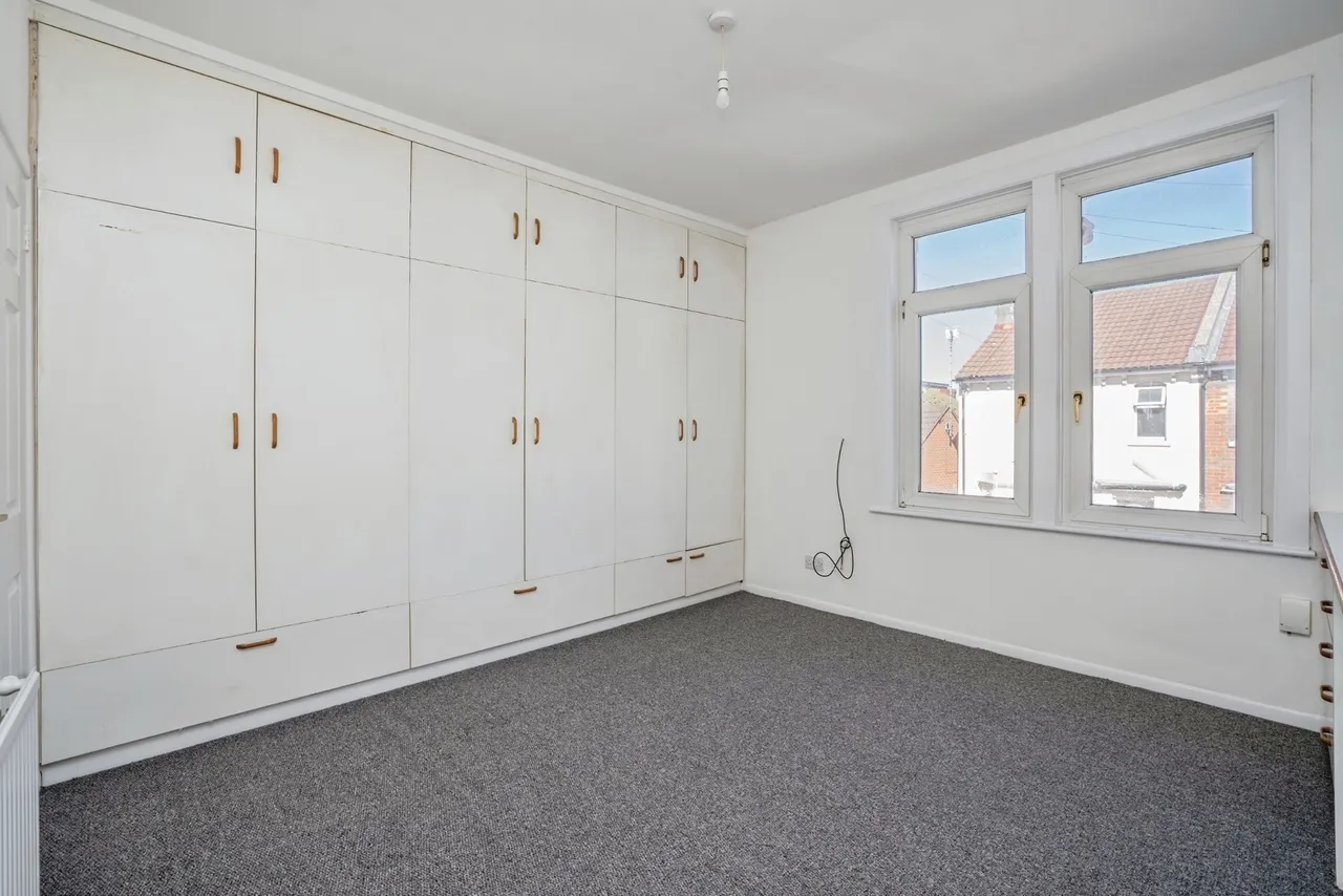 Paulsgrove Road, Portsmouth, PO2, photo 18