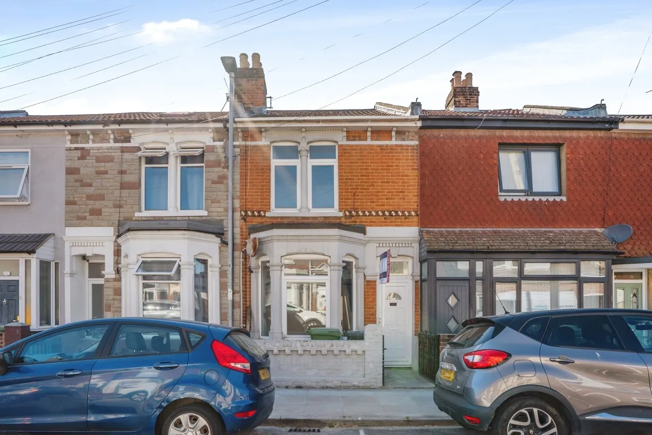 Paulsgrove Road, Portsmouth, PO2, photo 21