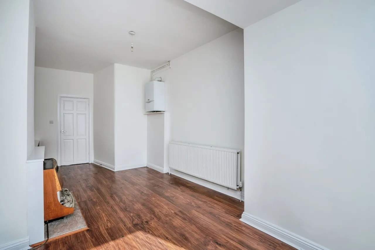 Paulsgrove Road, Portsmouth, PO2, photo 6