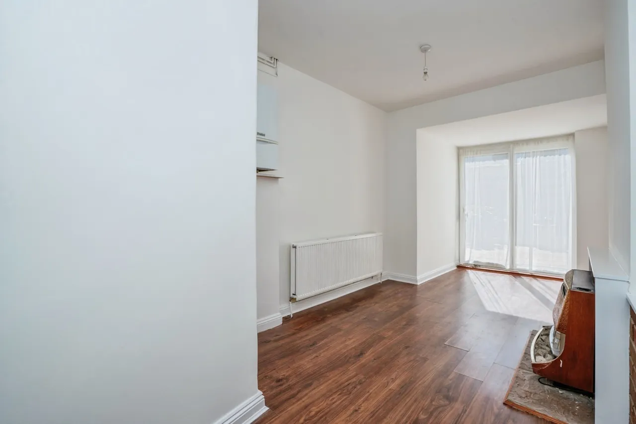 Paulsgrove Road, Portsmouth, PO2, photo 12