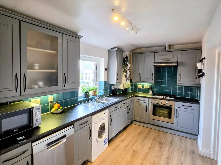 Ferndale Road, London, SW4, photo 4