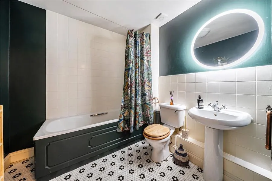 Ferndale Road, London, SW4, photo 8