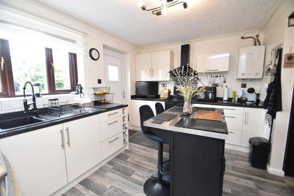 Phoenix Close, Langley Park, DH7, photo 7