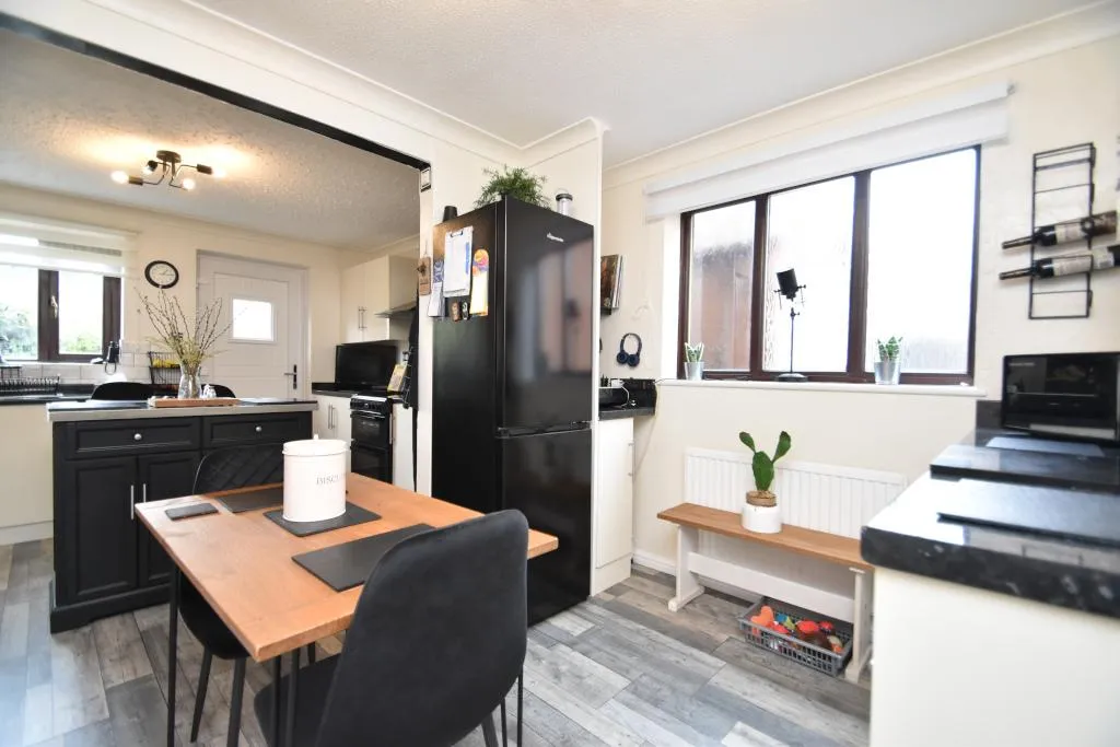Phoenix Close, Langley Park, DH7, photo 4
