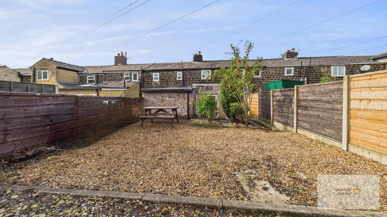 Walmersley Road, Walmersley, Bury, Greater Manchester, BL9 6QE, photo 6