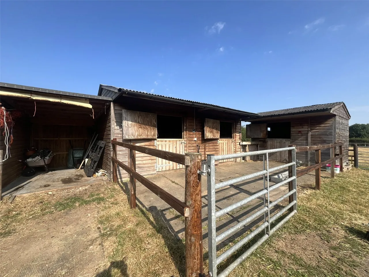 Land At Bedwyn Brail, Great Bedwyn, Marlborough, SN8 3LY, photo 3