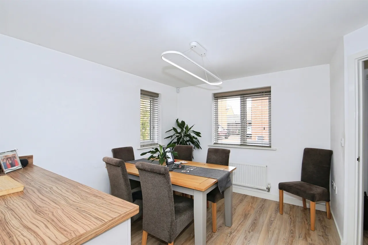 Cornmill Close, Farcet, PE7, photo 8